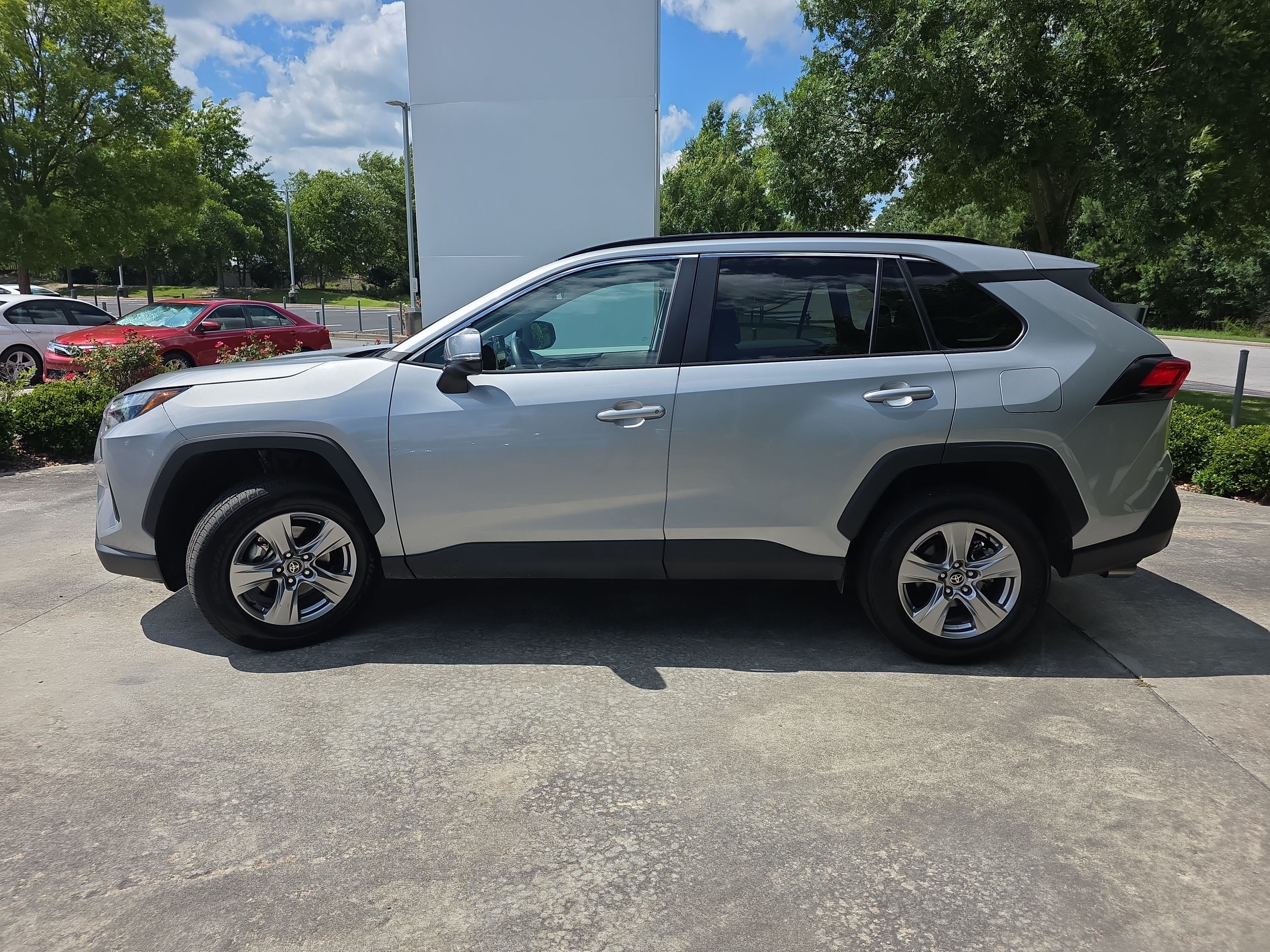 Used 2025 Silver Sky Metallic Toyota XLE image 7