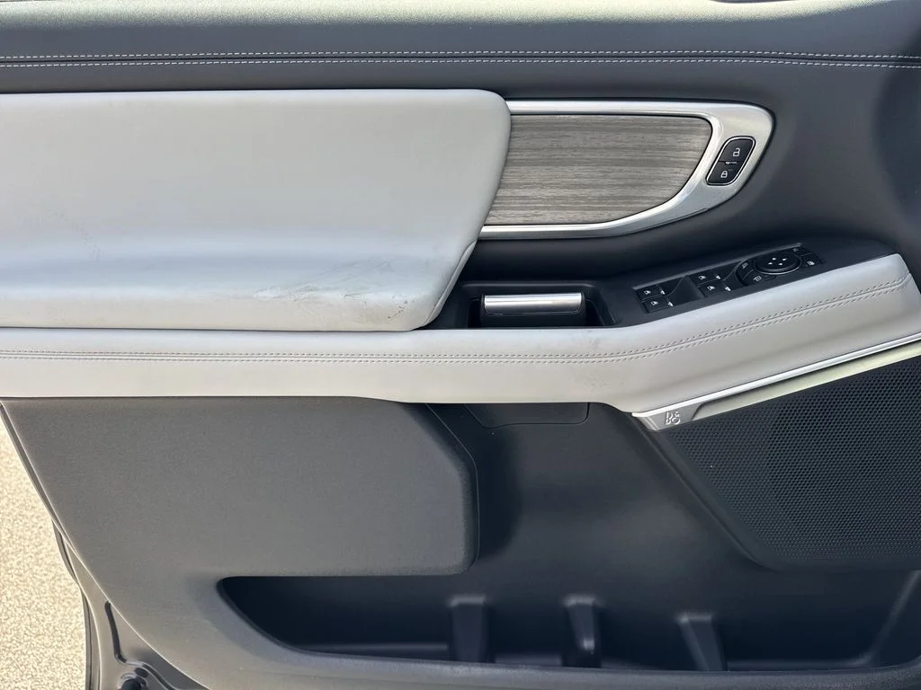 New 2026 Gray Ford Platinum image 10