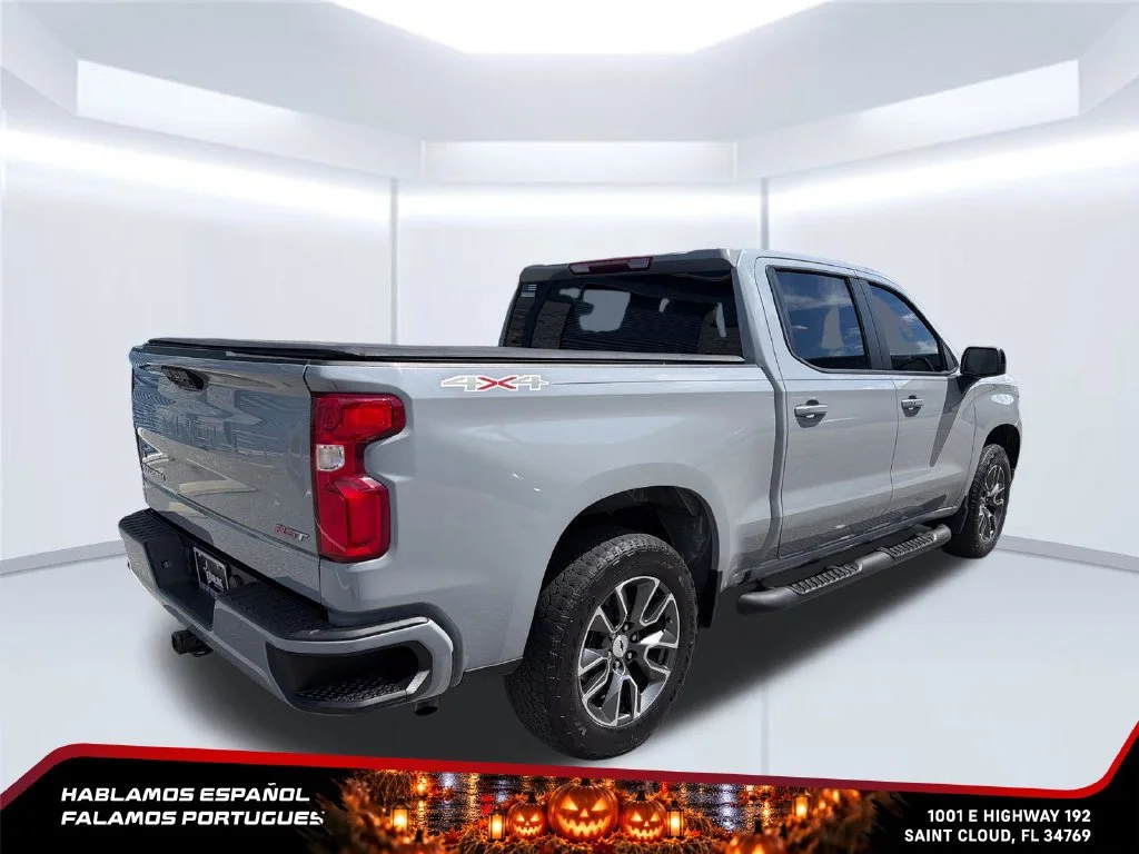 Used 2024 Slate Gray Metallic Chevrolet RST image 5