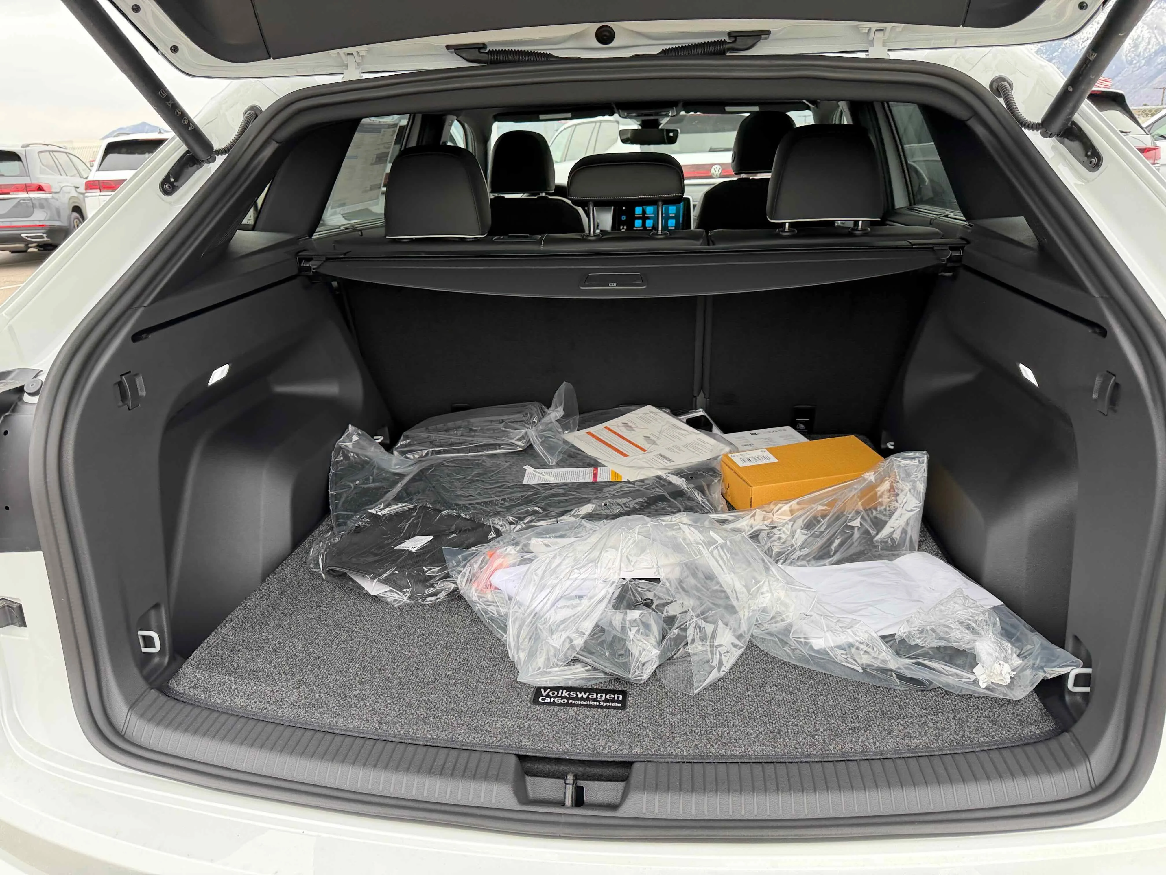 New 2026 Opal White Volkswagen 2.0T SEL Premium R-Line image 30