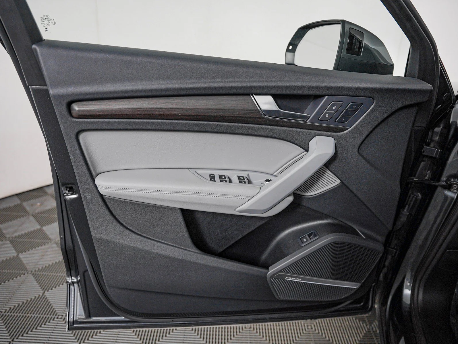 Used 2023 Daytona Gray Pearl Effect Audi S line Prestige image 20