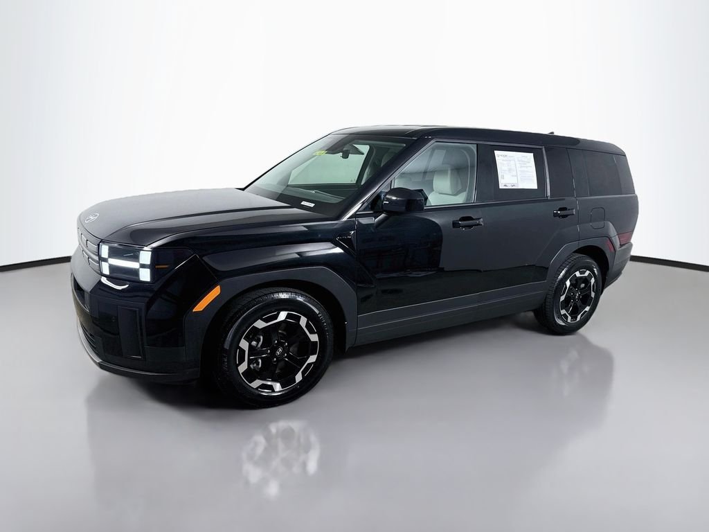 Used 2024 Phantom Black Hyundai SE image 3