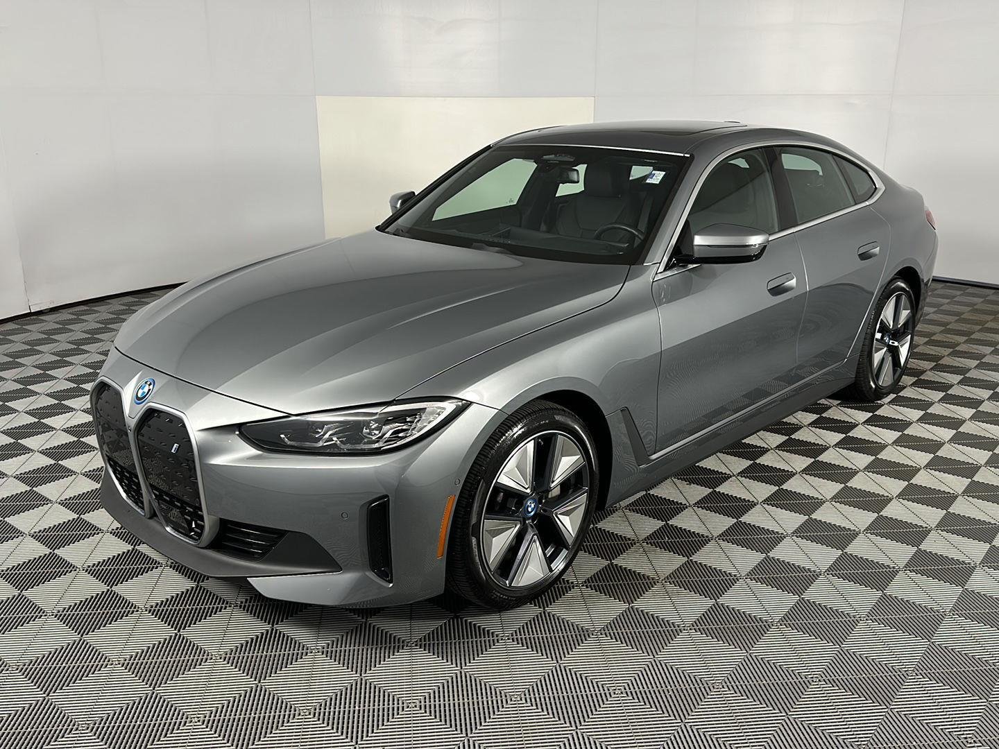 Used 2023 Skyscraper Grey Metallic BMW eDrive40 image 14