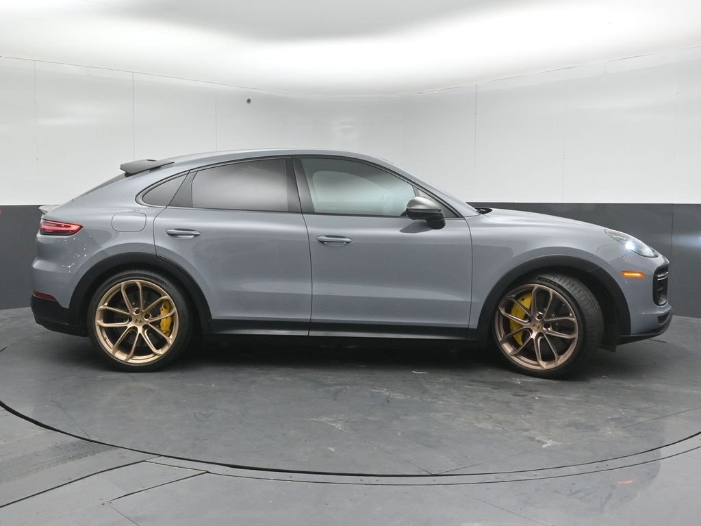 2022 PORSCHE CAYENNE - Image 4