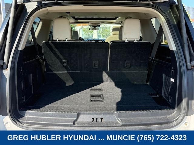 Used 2019 White Ford Platinum image 24