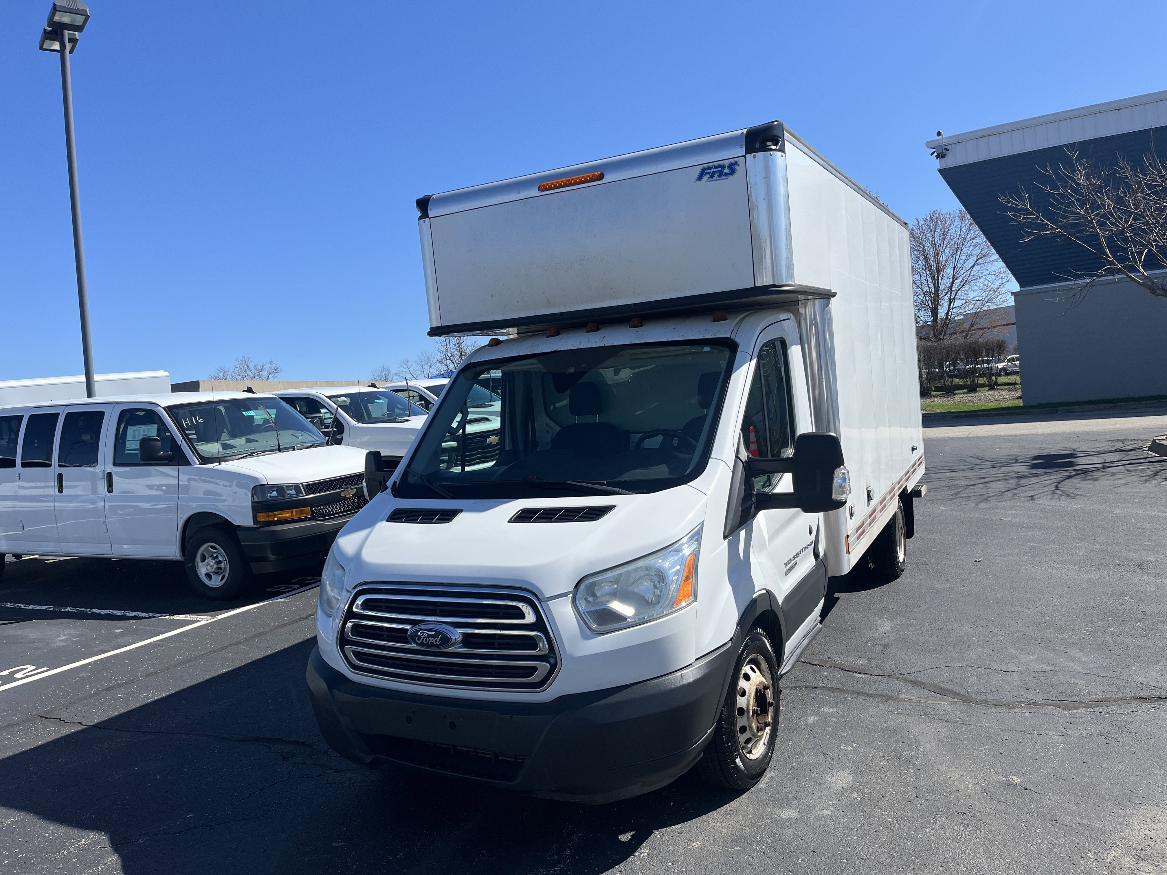 Used 2016  Ford T350HD image 3