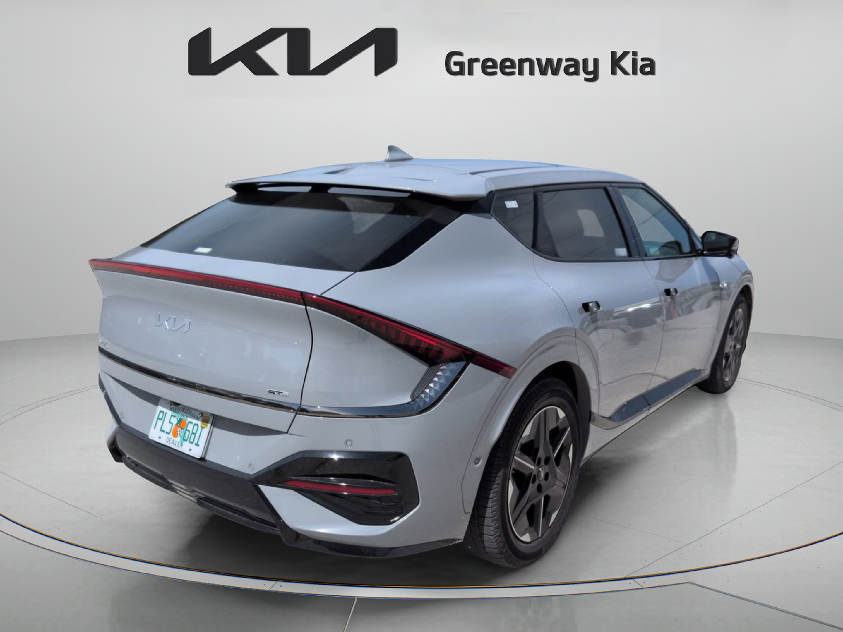 Certified Used 2025 Wolf Gray Kia GT-Line image 8