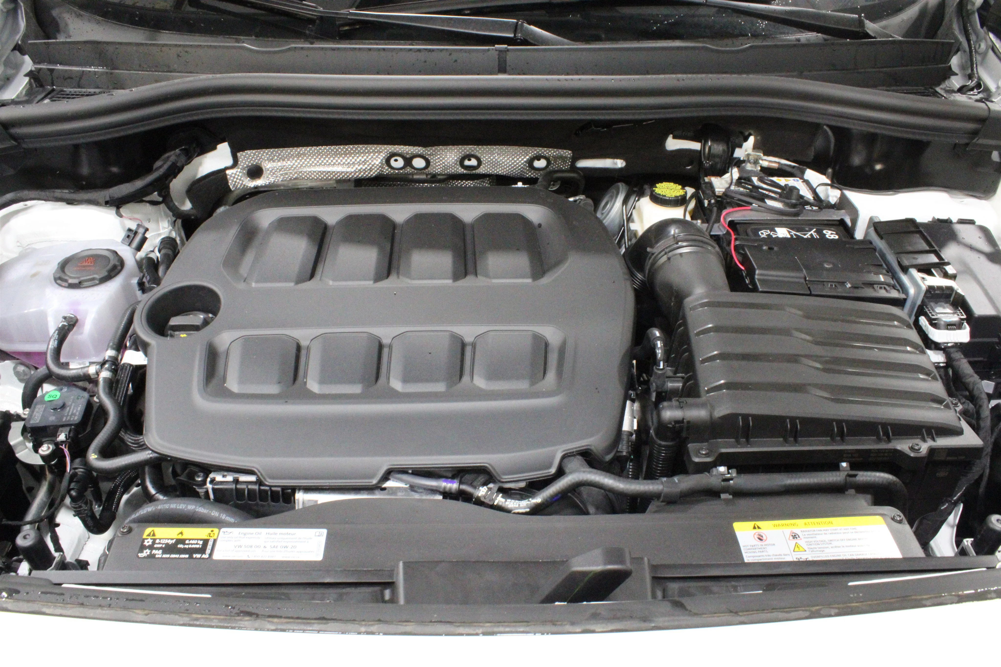 New 2026 Pure White Volkswagen SE image 36