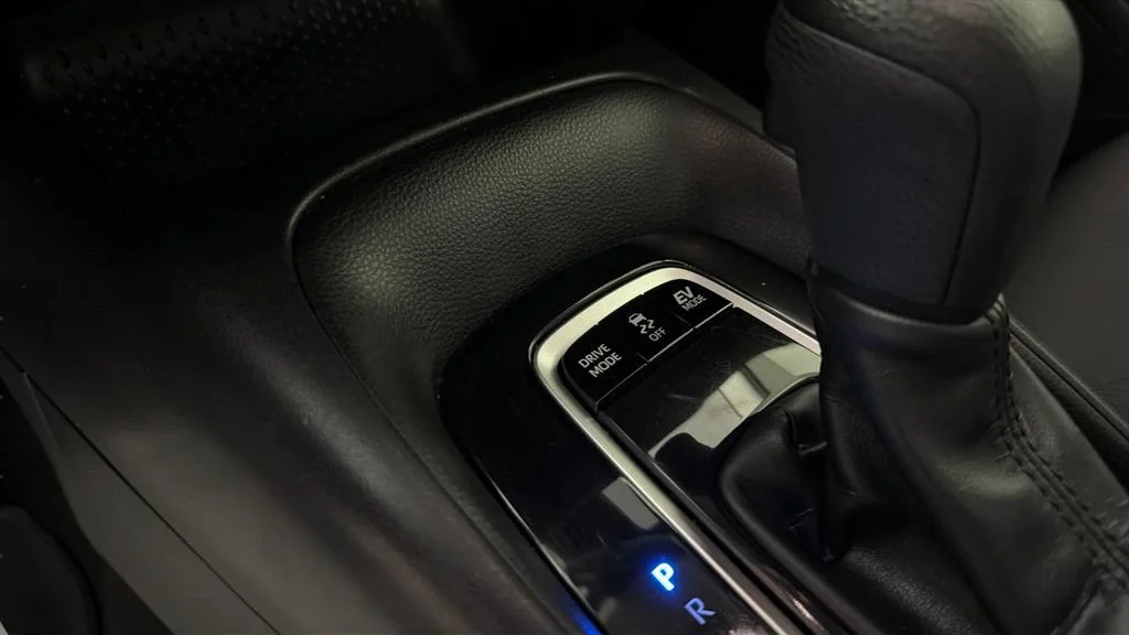 Used 2025 Blue Toyota Hybrid LE image 23