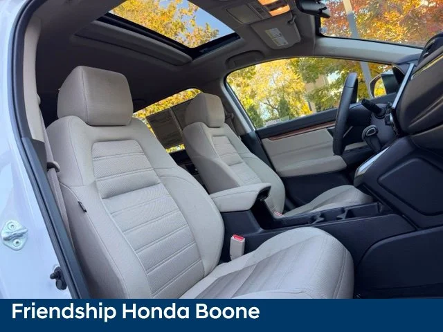 Used 2021 White Honda EX image 44