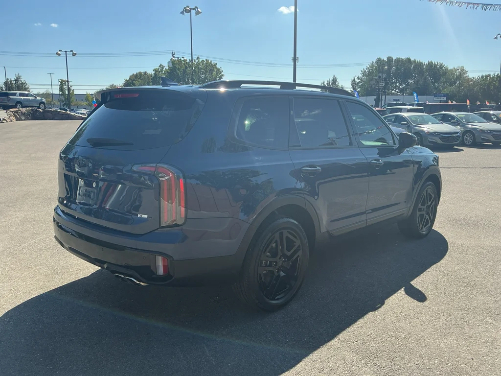 Used 2025 Midnight Lake Blue Kia EX X-Line image 5