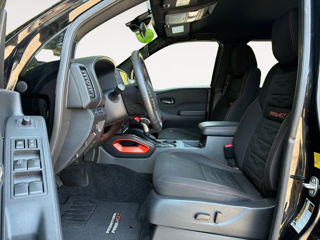 Used 2024 Black Nissan PRO-4X image 9