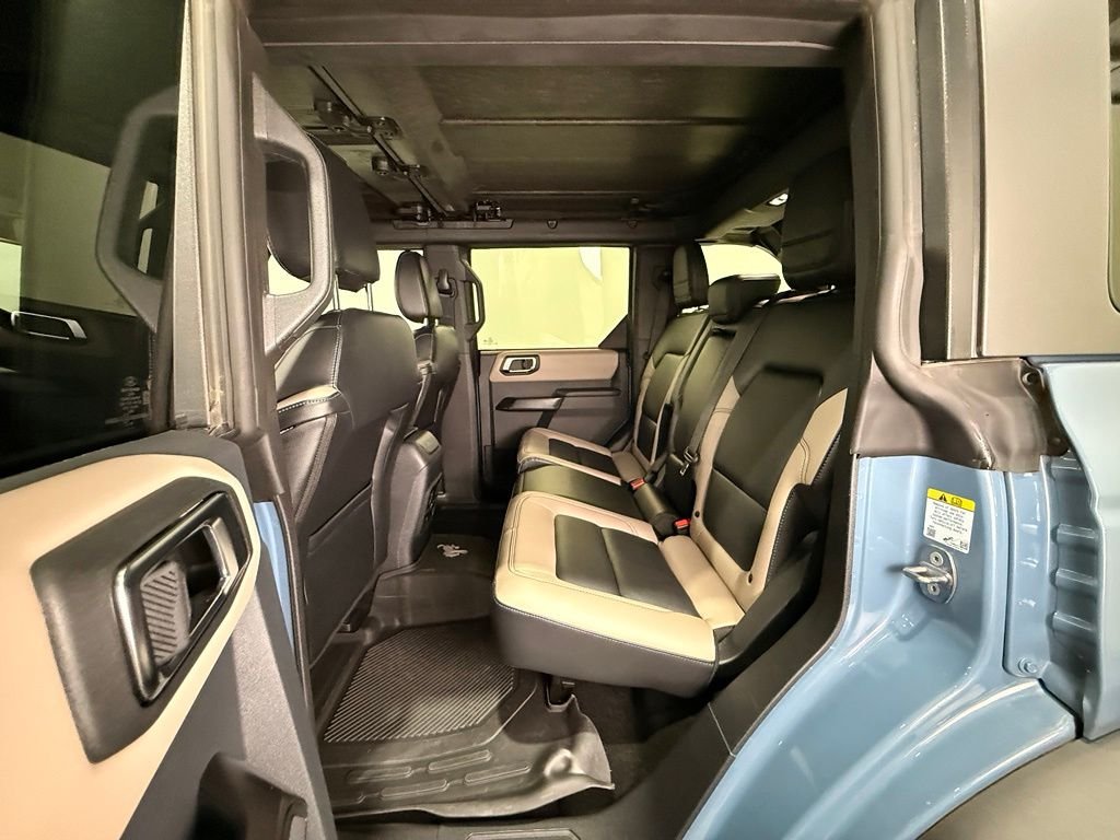 Used 2024 Gray Ford Wildtrak image 18
