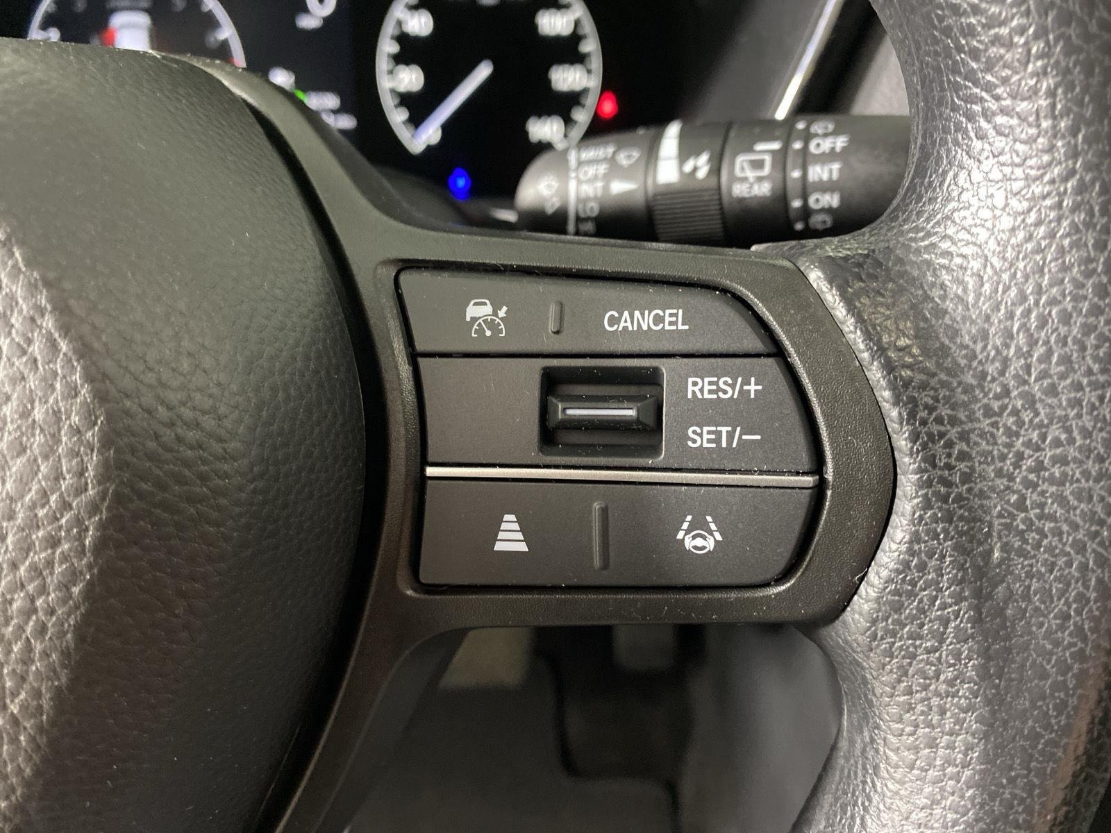 Used 2024 Canyon River Blue Metallic Honda EX image 18