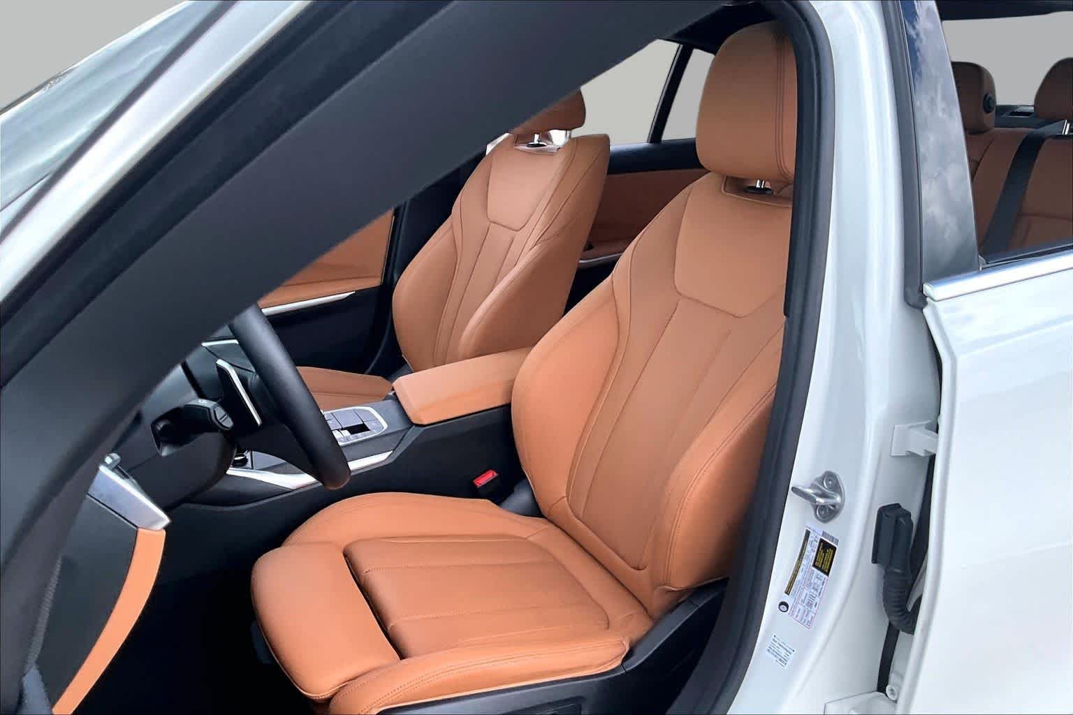 Used 2024 Alpine White BMW 330i image 7