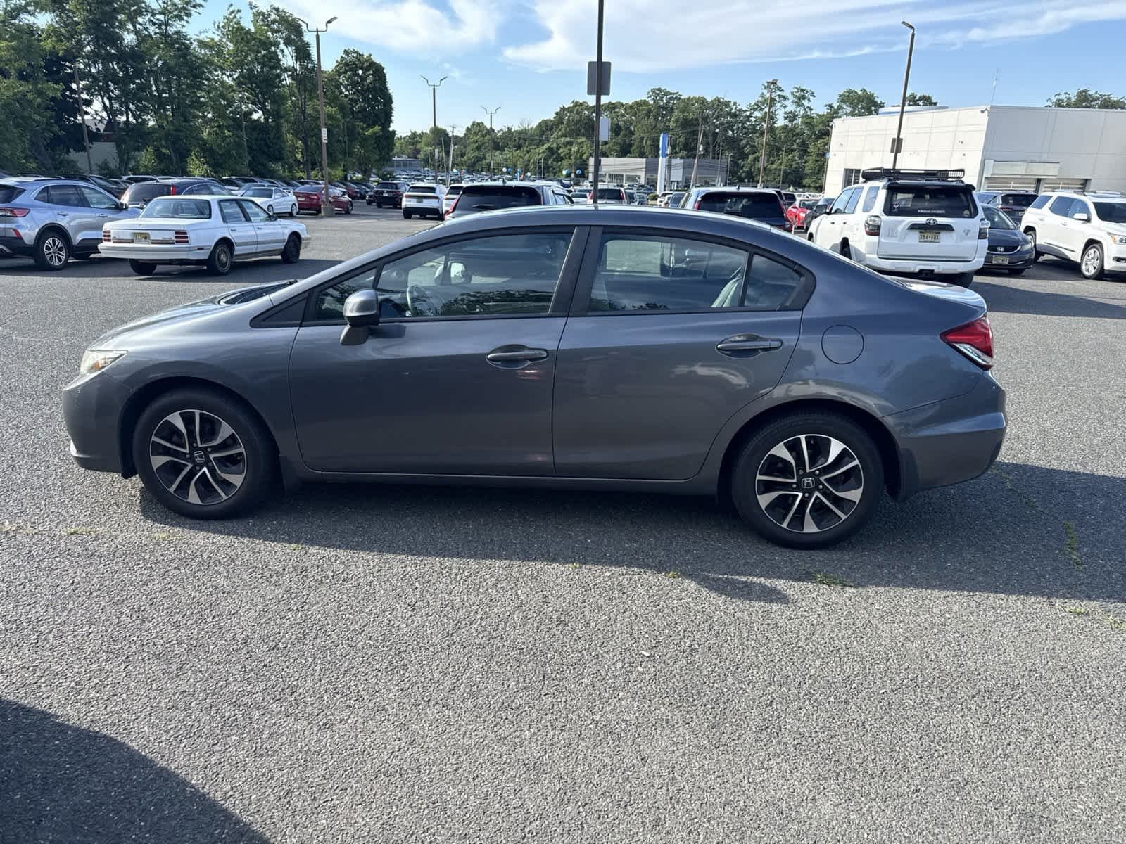 Used 2013 Honda Civic EX-L with VIN 19XFB2F98DE237712 for sale in Eatontown, NJ