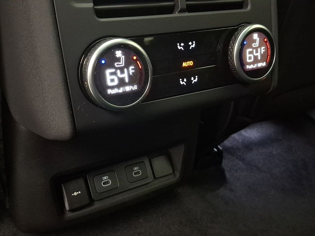 New 2026 Santorini Black Land Rover S image 7