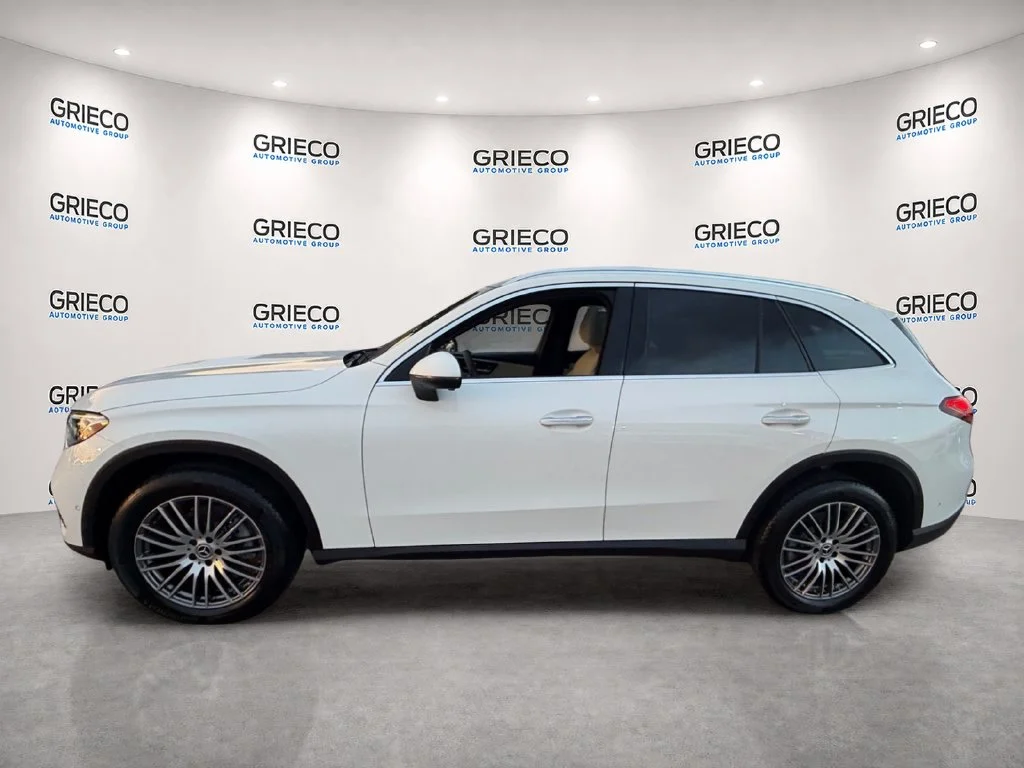 Used 2026 White Mercedes-Benz GLC 300 image 5