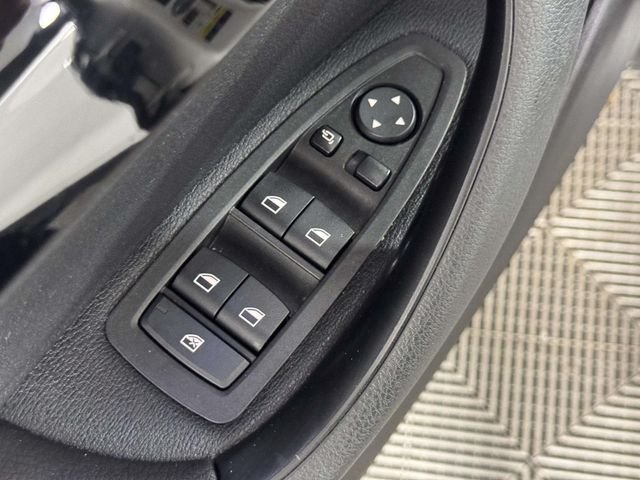 Used 2020 White BMW xDrive28i image 18