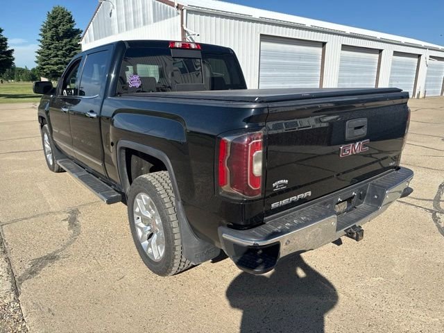Used 2018 Black GMC SLT image 9