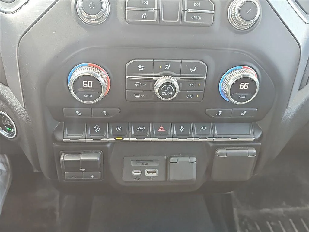 Used 2021 Onyx Black GMC SLE image 20