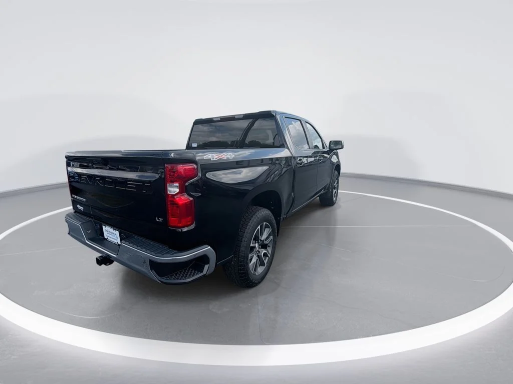 Used 2023 Black Chevrolet LT image 8