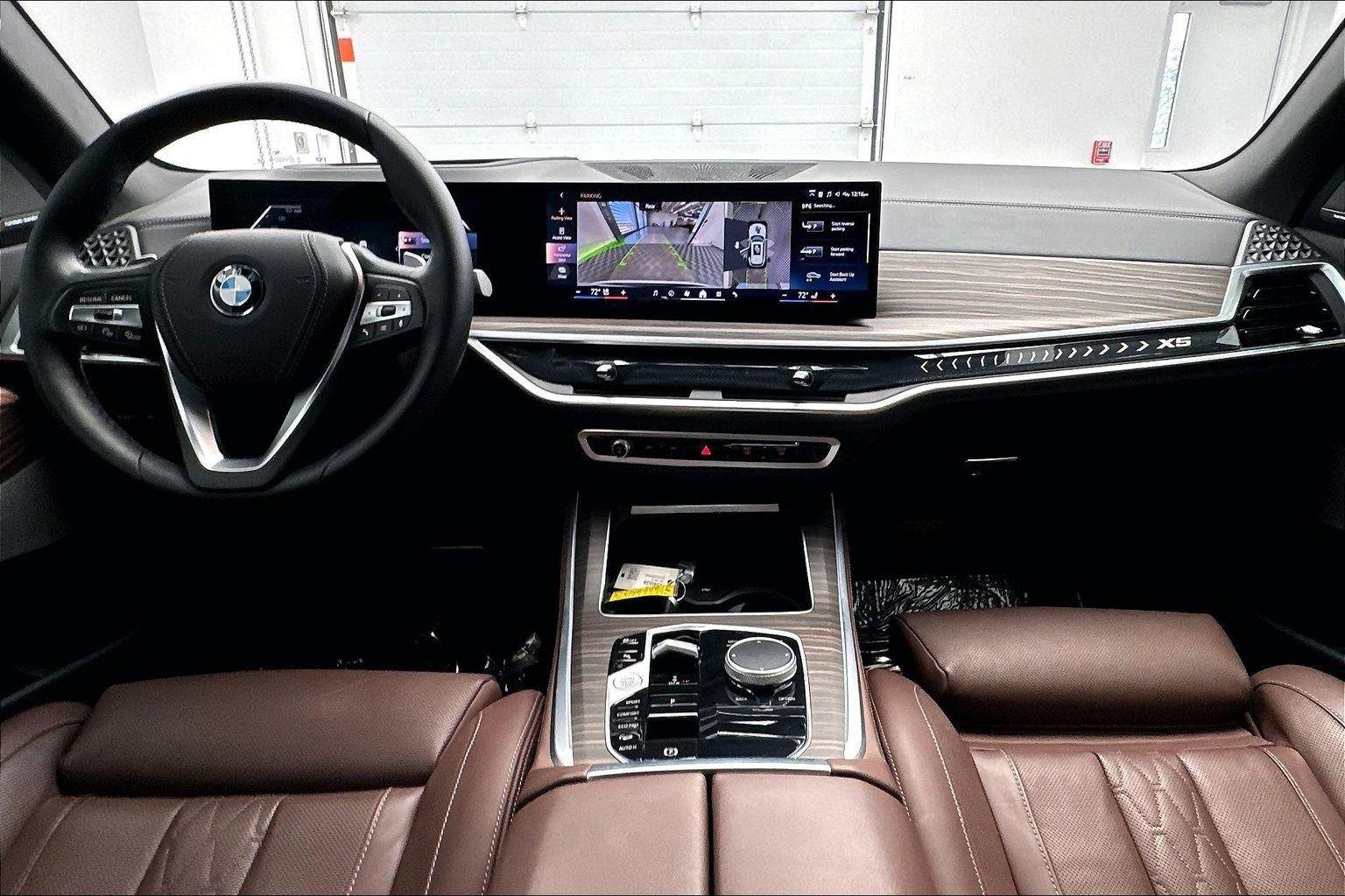 Certified Used 2024 Mineral White Metallic BMW xDrive40i image 10