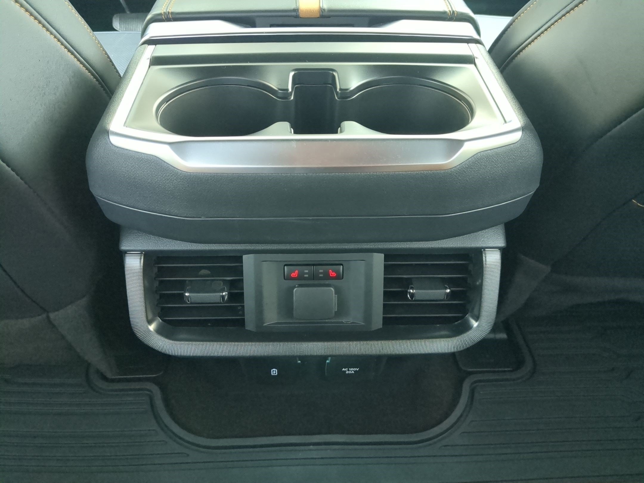 Used 2022 Star White Metallic Tri-Coat Ford Platinum image 30