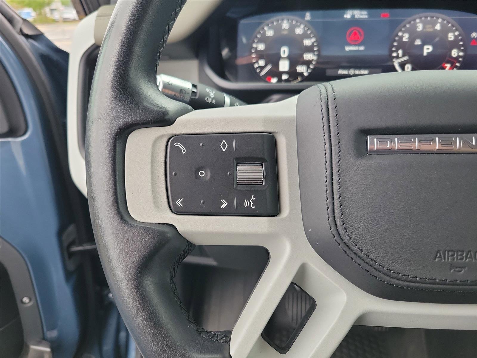 Used 2020 Fuji White Land Rover HSE image 17