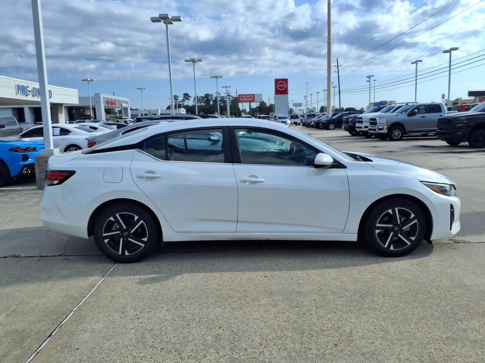 2024 Nissan Sentra SV - Photo 9