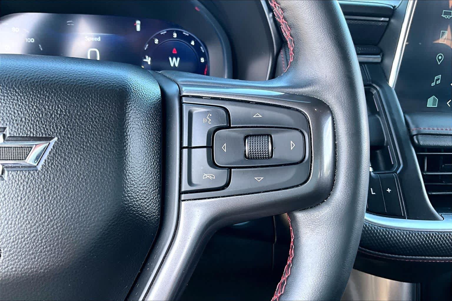 Used 2024 Iridescent Pearl Tricoat Chevrolet RST image 23