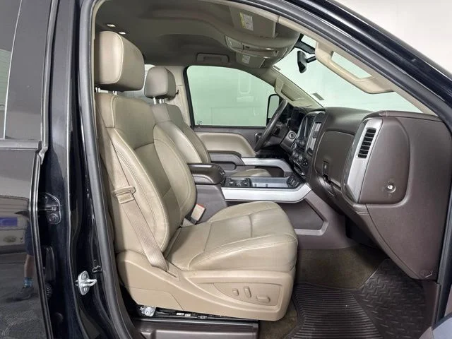 Used 2015 Black Chevrolet LTZ image 4