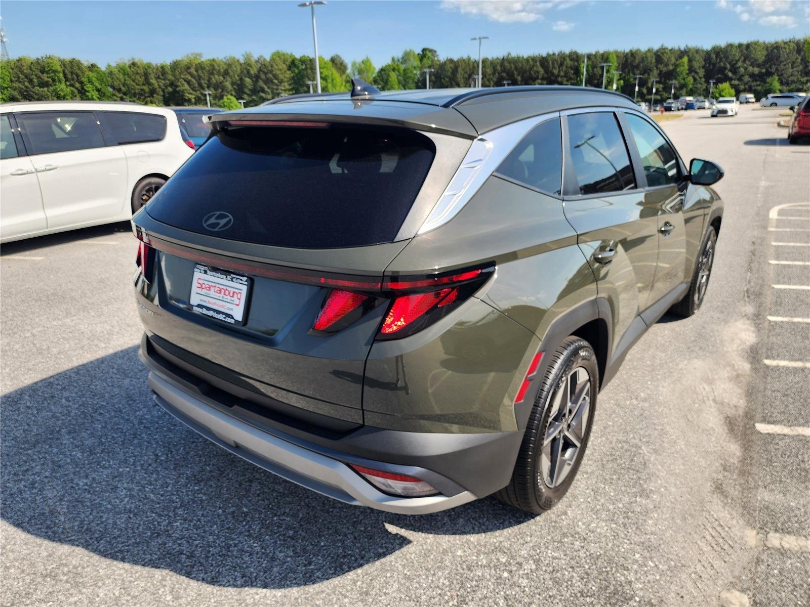 Used 2025 Rockwood Green Hyundai SEL image 6