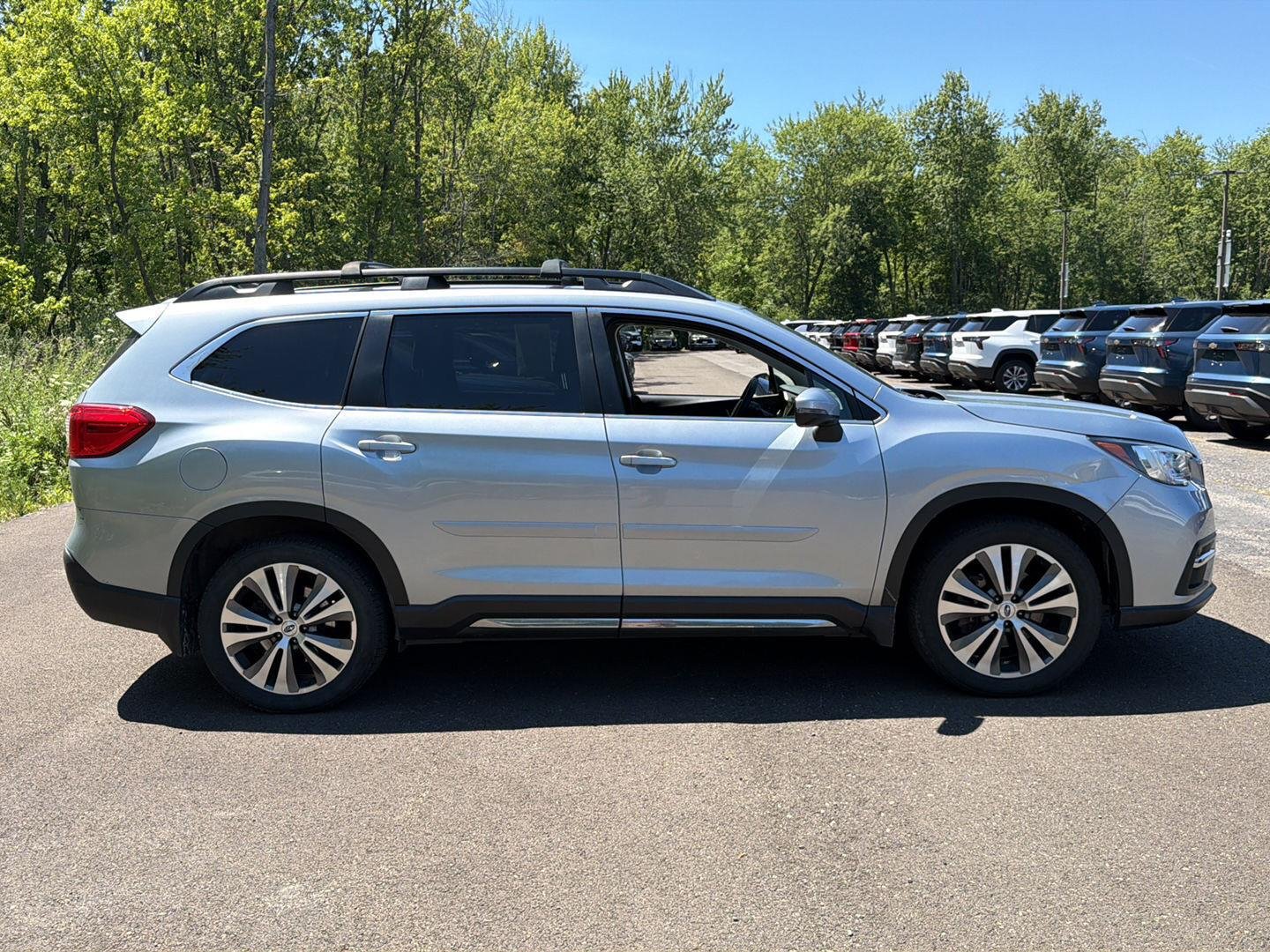 Used 2020 Ice Silver Metallic Subaru Limited image 7