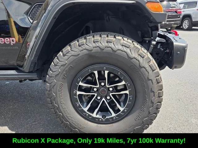 Certified Used 2025 Black Jeep Rubicon X image 9