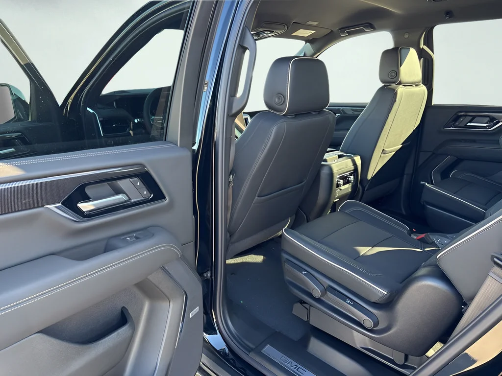 2026 GMC Yukon Elevation - Photo 15