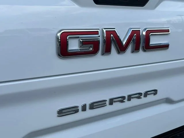 Used 2025 Summit White GMC AT4 image 21