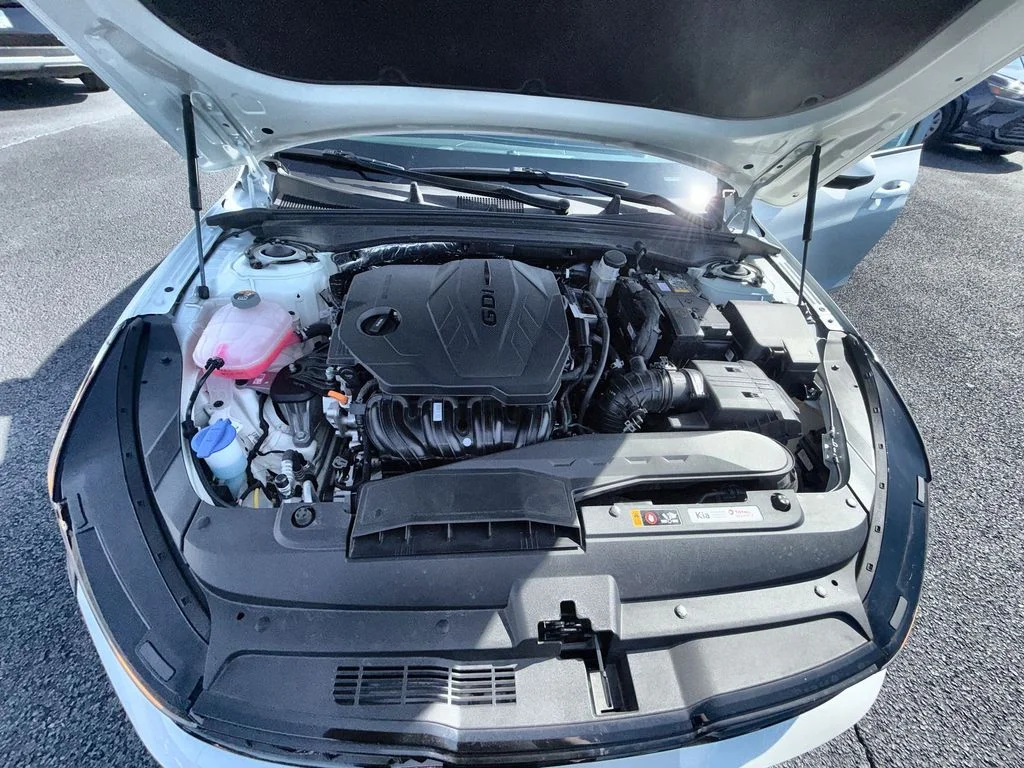 Used 2025 White Kia EX image 28