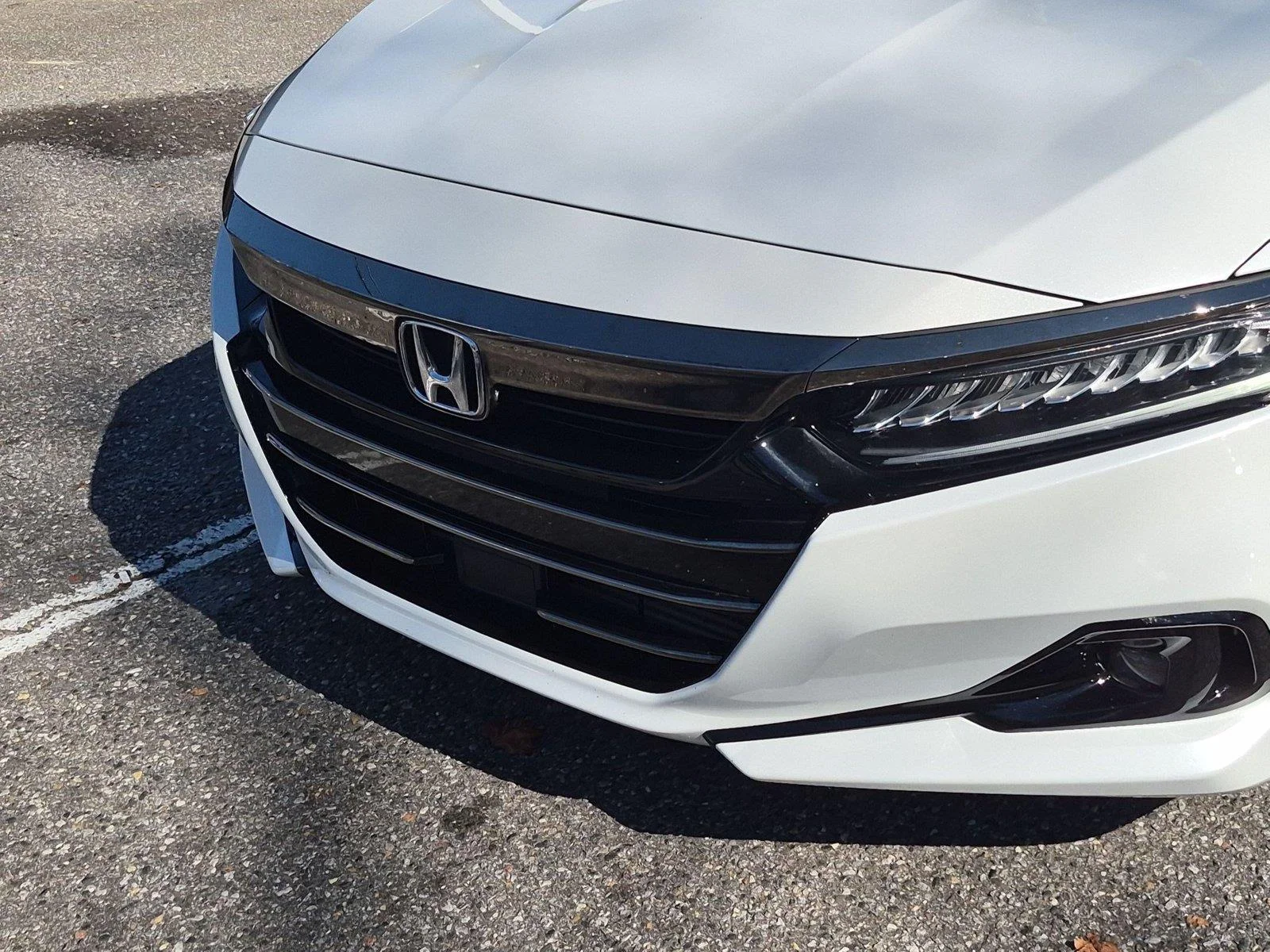 Used 2022 Platinum White Pearl Honda Sport image 13