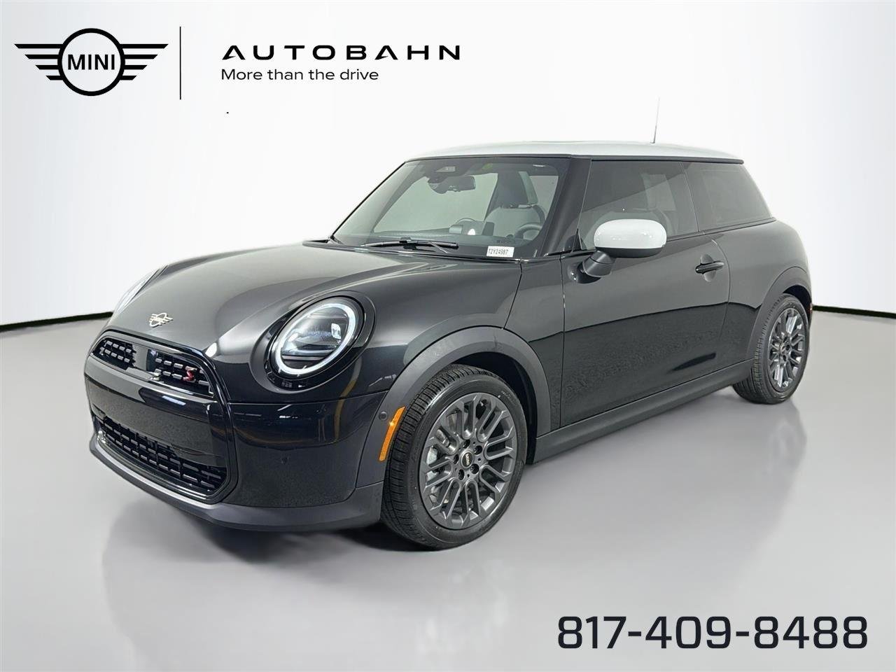 2026 MINI Hardtop Cooper S Signature's photo