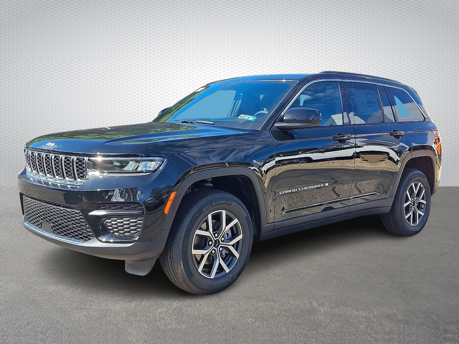 New 2027 High-Gloss Black Paint Jeep Laredo X 4x4 image 2