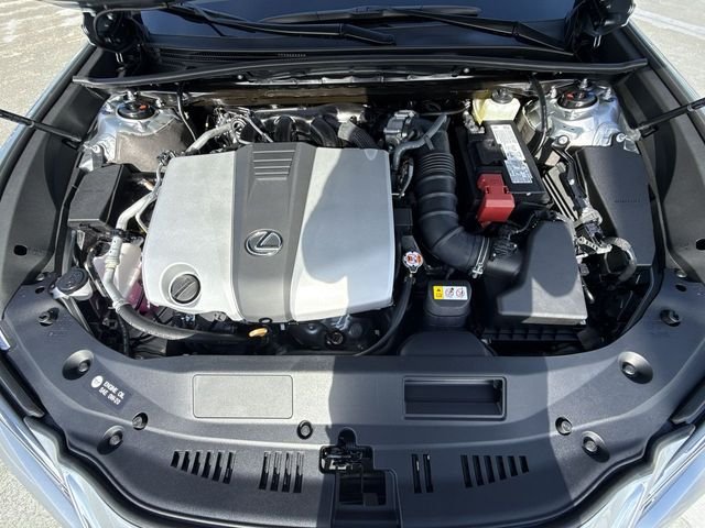 2025 Lexus ES 350 - Photo 27