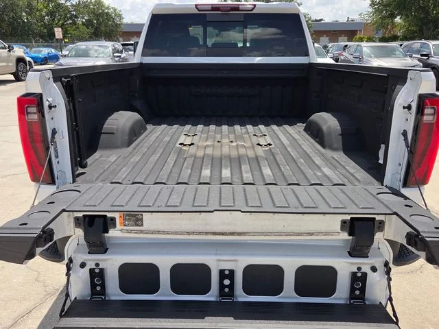 Used 2024 White GMC Denali image 14