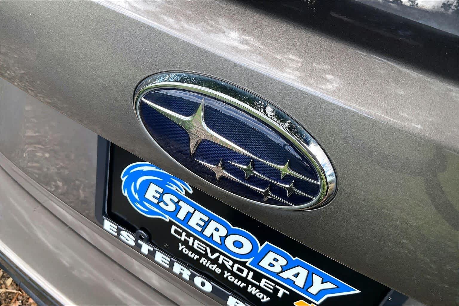 Used 2023 Brilliant Bronze Metallic Subaru Premium image 9