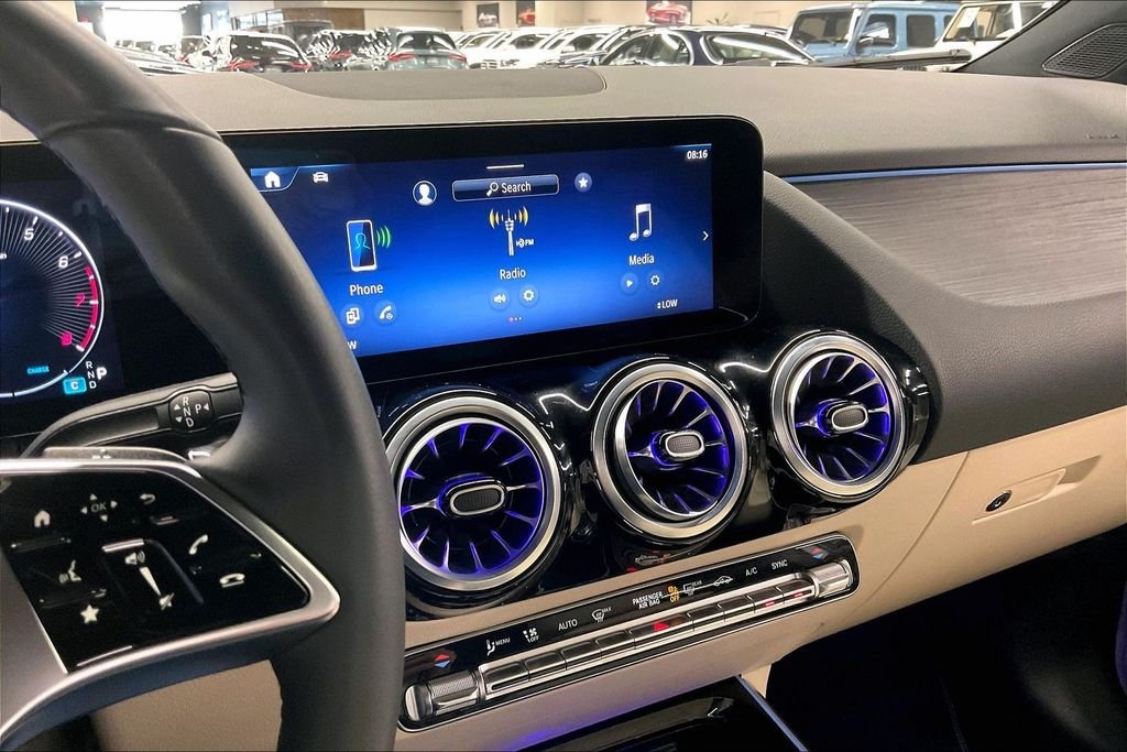 2025 Mercedes-Benz GLA GLA250 - Photo 6