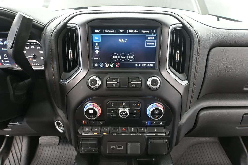 Used 2022 Green GMC AT4 image 40
