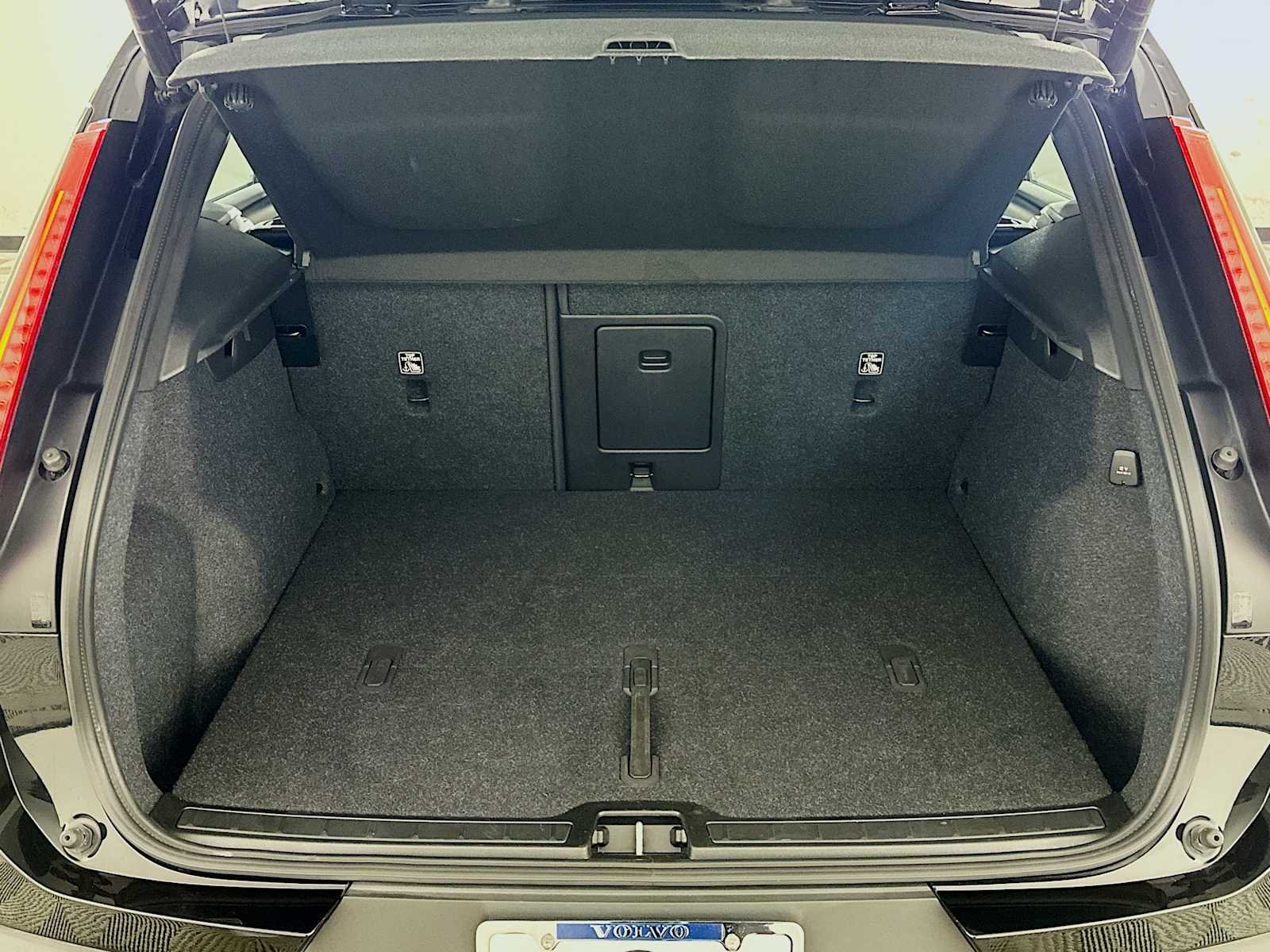 Certified Used 2023 Onyx Black Volvo Plus image 25