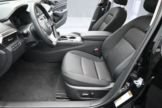 New 2026 Black Nissan 2.5 SV image 26
