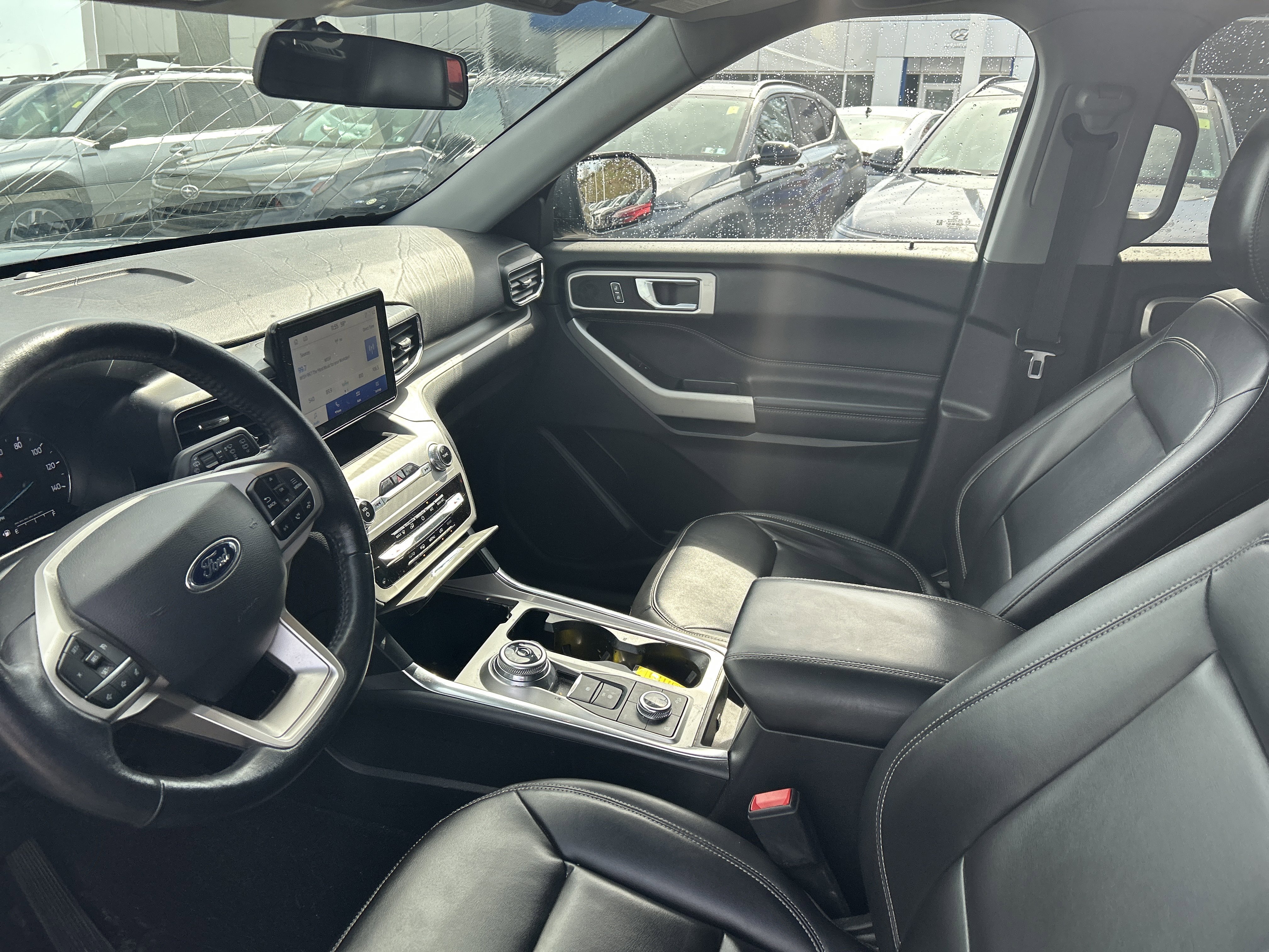 2022 Ford Explorer XLT - Photo 34