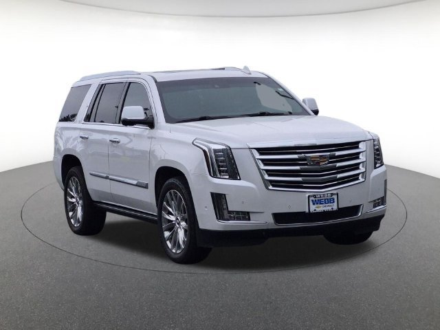 Used 2018 CRYSTAL WHITE TRICOAT Cadillac Platinum image 4